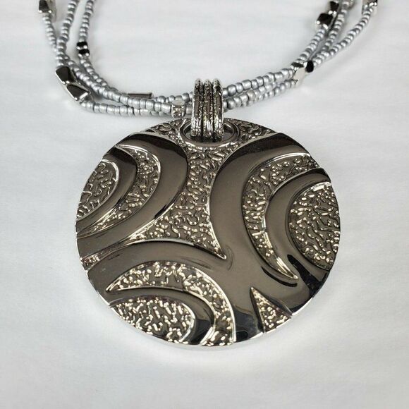 Lia Sophia Multi-Strand Gray Glass‎ Sead Bead Synergy Pendant Necklace Statement - Picture 4 of 10